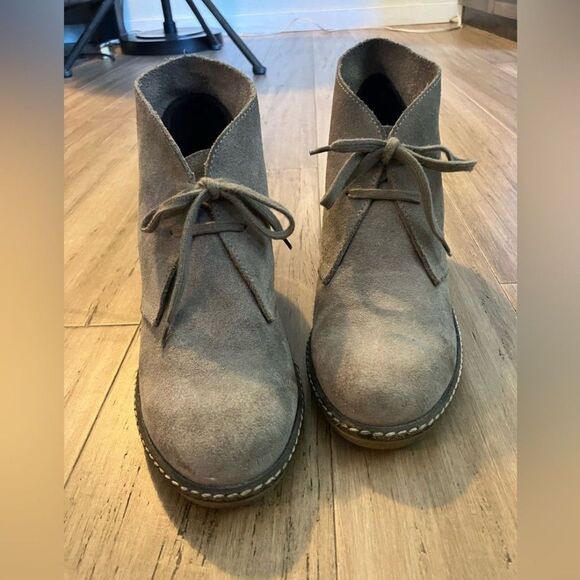 J. Crew suede tan lace up wedge heel women’s boots! Size 8 (9.5” long) - Picture 1 of 7